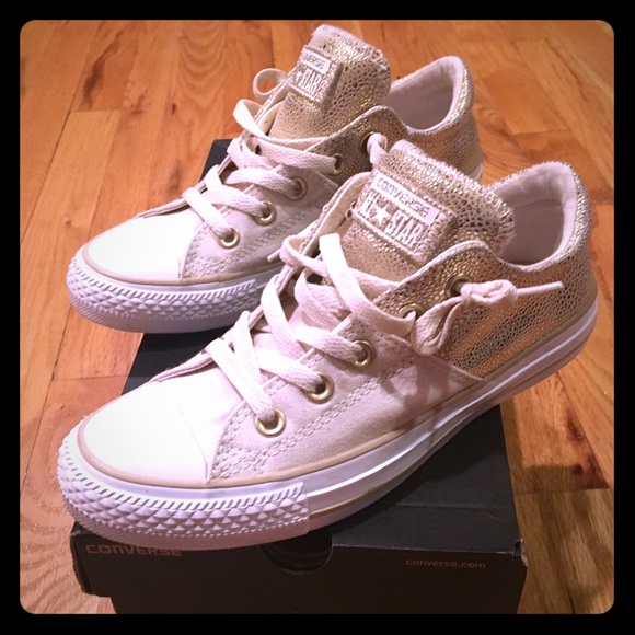 Converse Other - ⬇️REDUCED⬇️ Converse Cream/Metallic Gold Leather